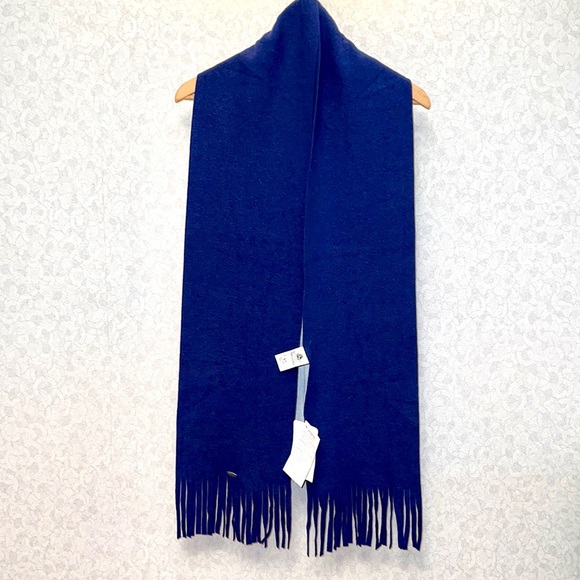 NWT GIESSWEIN EXTRA LONG WOOL SCARF IN NAVY BLUE - Picture 1 of 6